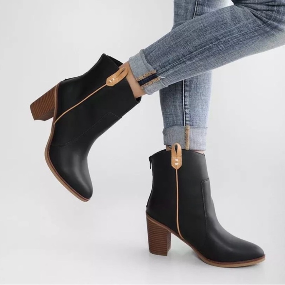 MIA Adelyn Ankle Bootie Zip Black
Faux Leather Western Women's Size 10